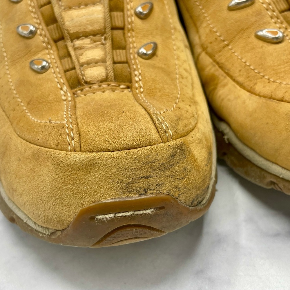 Skechers Sport women’s size 8 Tan Slip-on shoes - Picture 3 of 8